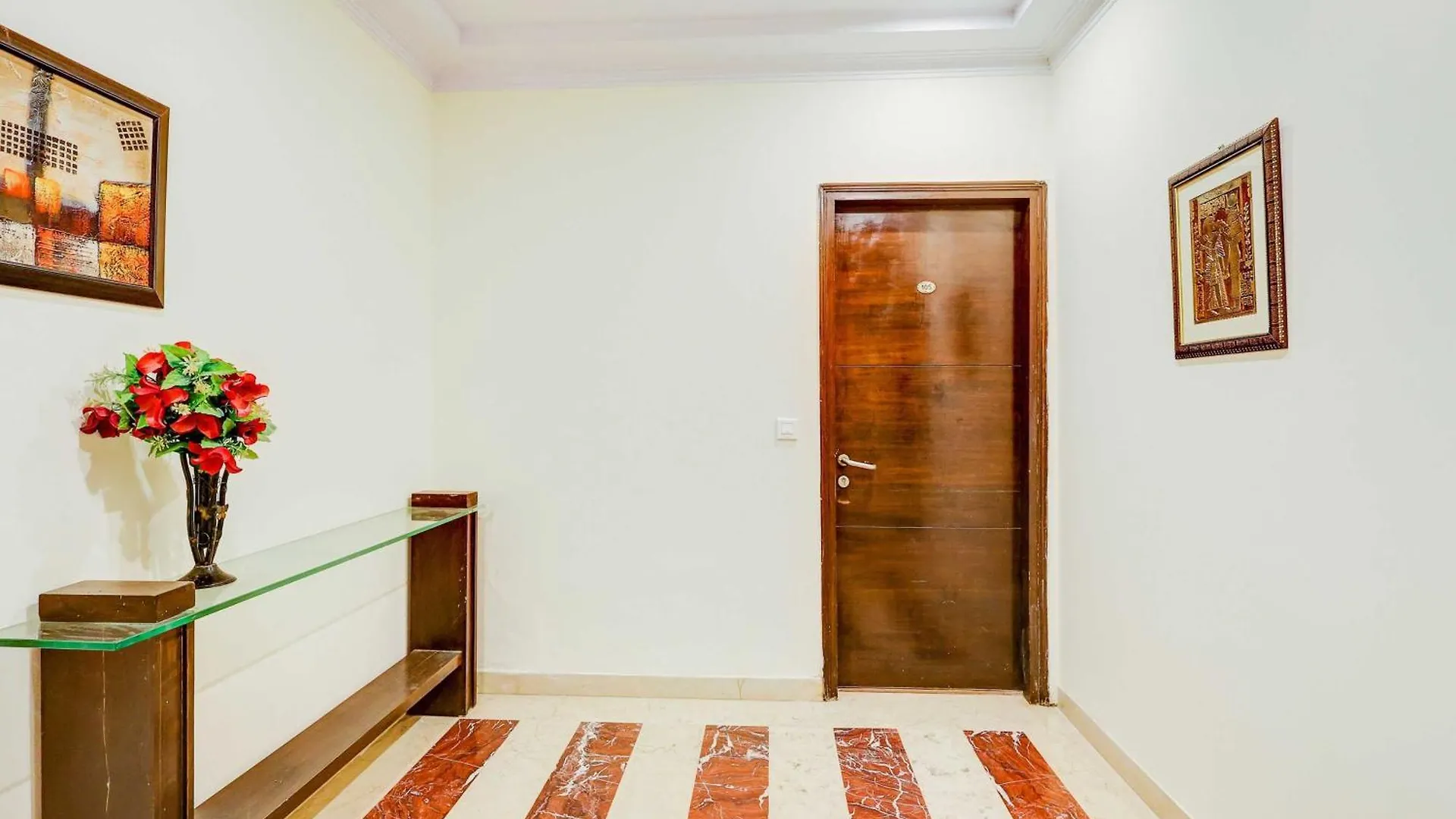 מלון Townhouse Dlf Phase 2 גורגאון 4*,  הודו